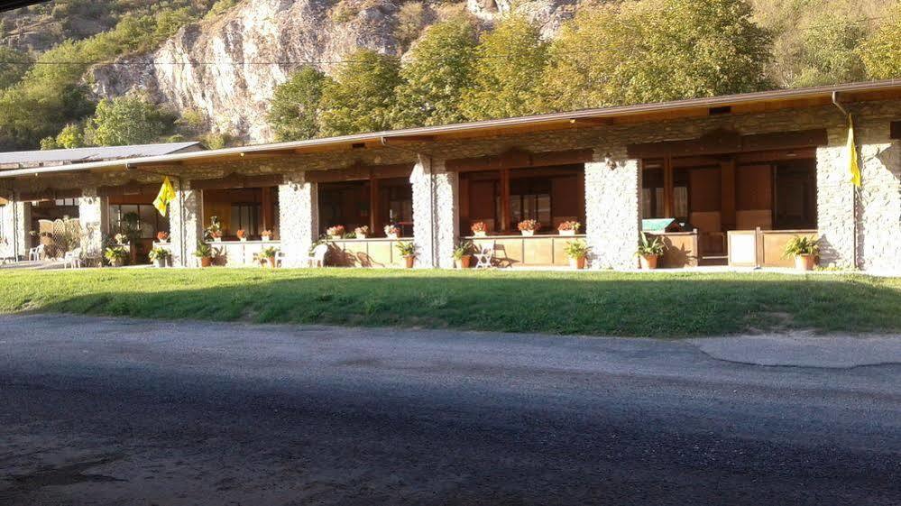 Agriturismo San Giuliano Dei Fratelli Giai Susa Luaran gambar