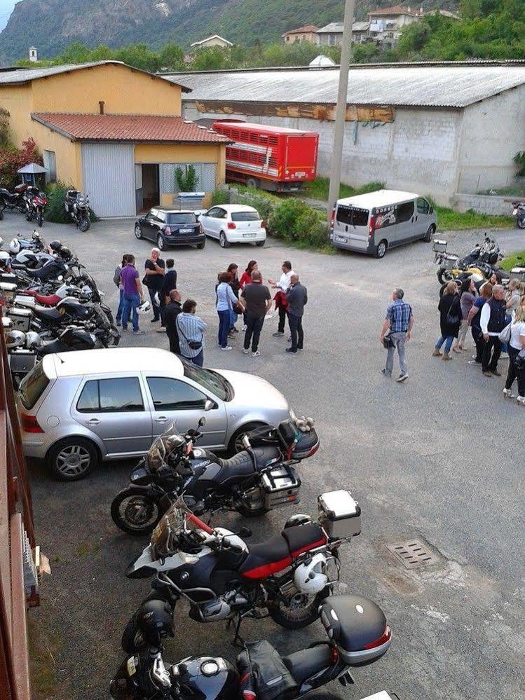 Agriturismo San Giuliano Dei Fratelli Giai Susa Luaran gambar