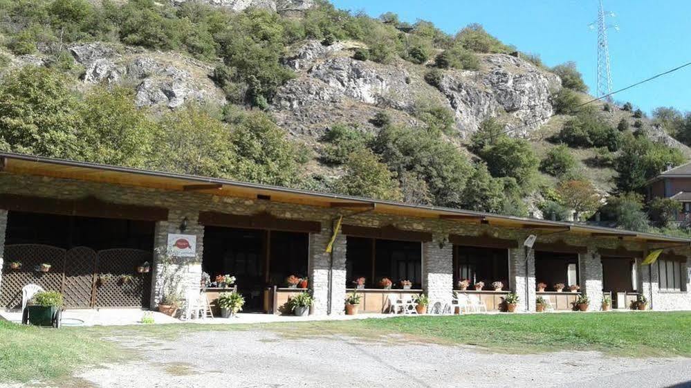 Agriturismo San Giuliano Dei Fratelli Giai Susa Luaran gambar