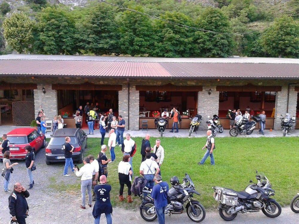 Agriturismo San Giuliano Dei Fratelli Giai Susa Luaran gambar