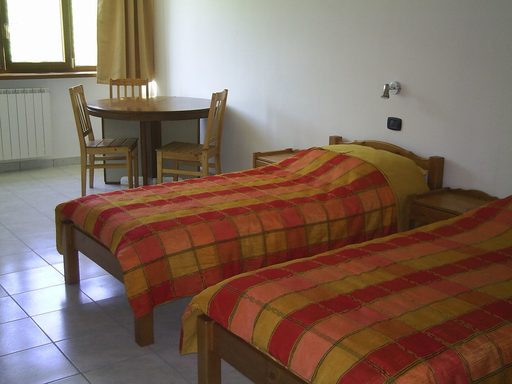 Agriturismo San Giuliano Dei Fratelli Giai Susa Luaran gambar